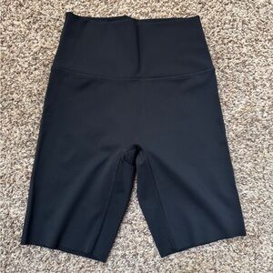 Offline by Aerie Goals 9” Hi Rise Bike Shorts